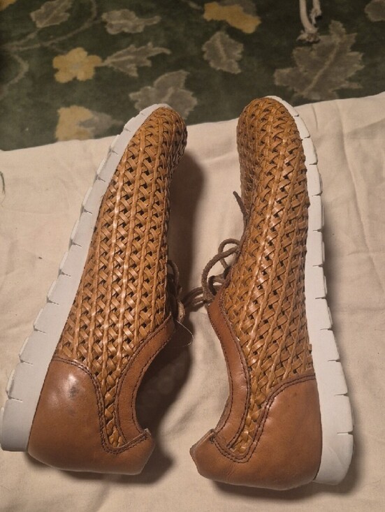 Men\'s Woven Leather Lace-Up Shoes in Tan main image 7